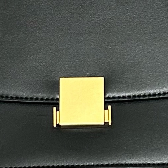 Quince Italian leather box shoulder bag - Picture 7 of 11